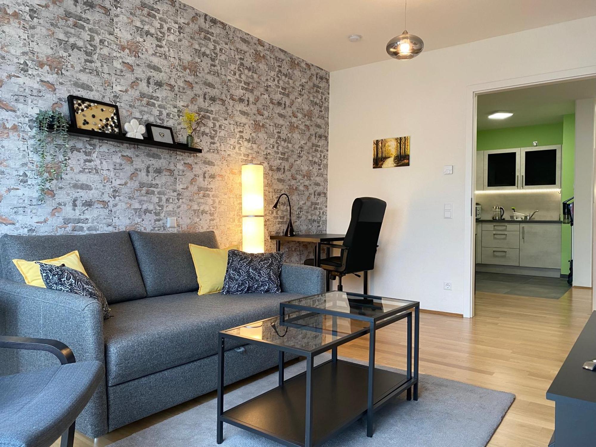 Schoenes 2 Zimmer Apartment Zentral Gelegen Pforzheim Eksteriør bilde